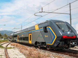 Il treno modello "Rock" di Trenitalia.