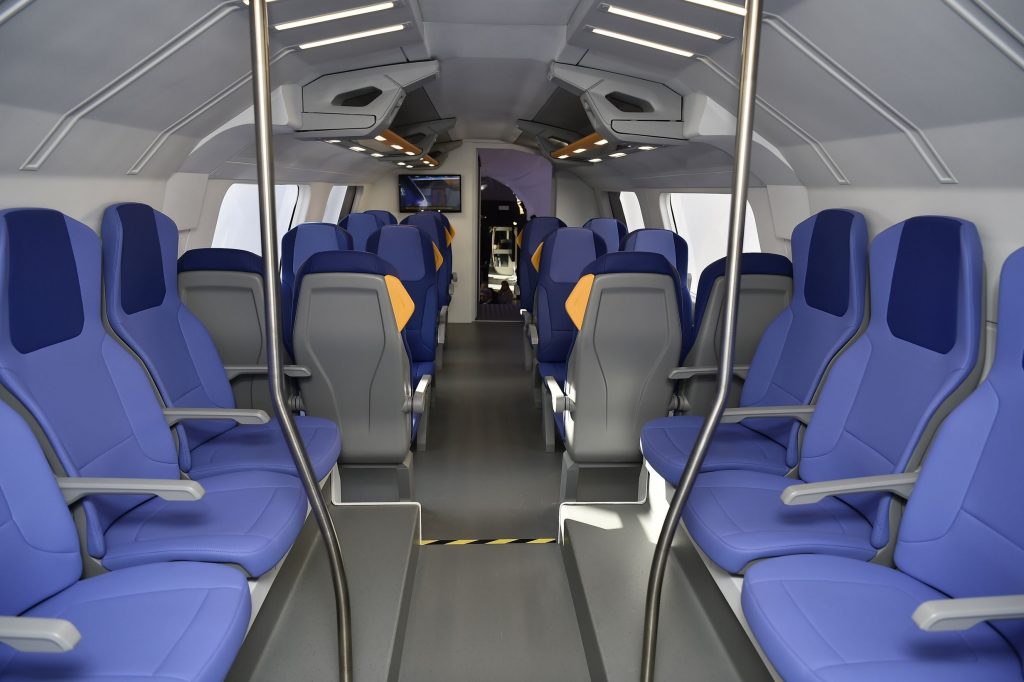 Gli interni dei convogli modello "Rock" di Trenitalia.