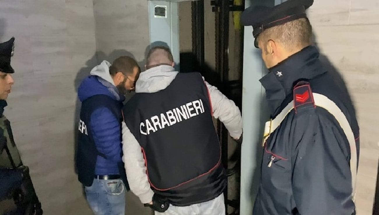 I clan della provincia di Napoli l'elenco completo e le aree di influenza I clan della provincia di Napoli l'elenco completo e le aree di influenza