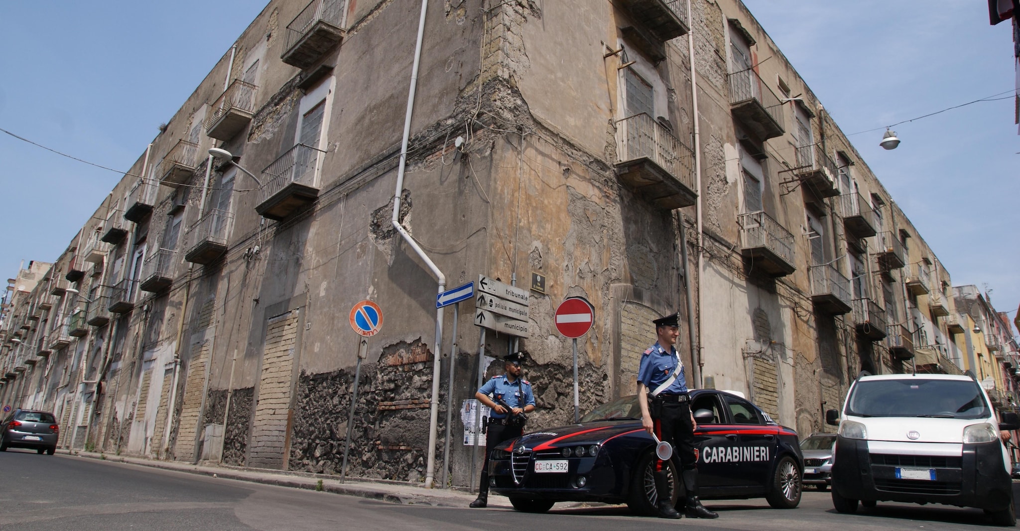 Palazzo Fienga a Torre Annunziata, ex fortino del clan Gionta