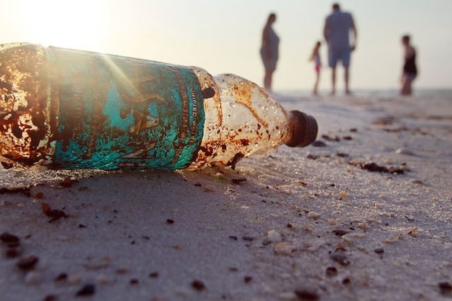 Rifiuti di plastica in mare