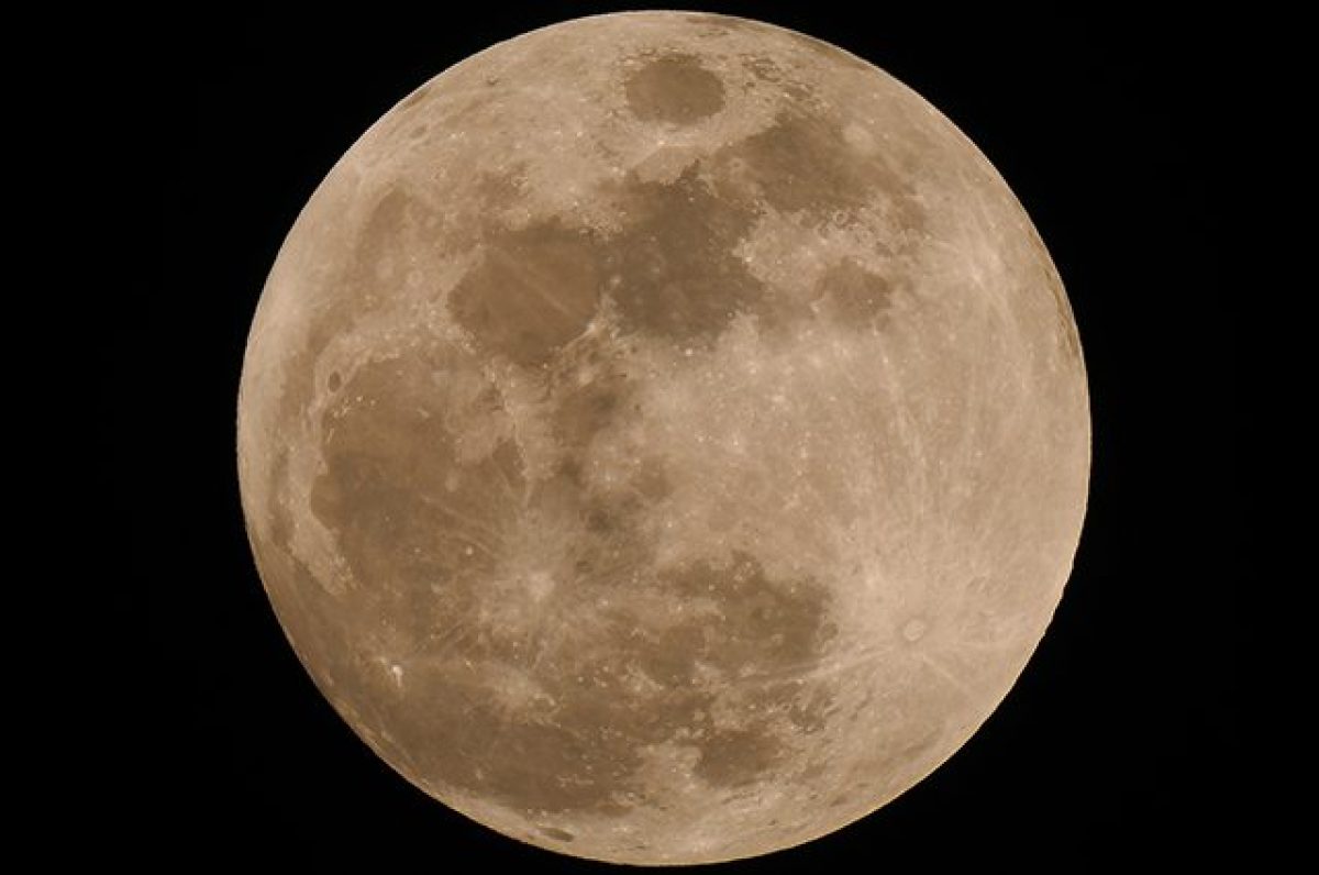Dov'è La Luna Quando Non Si Vede
