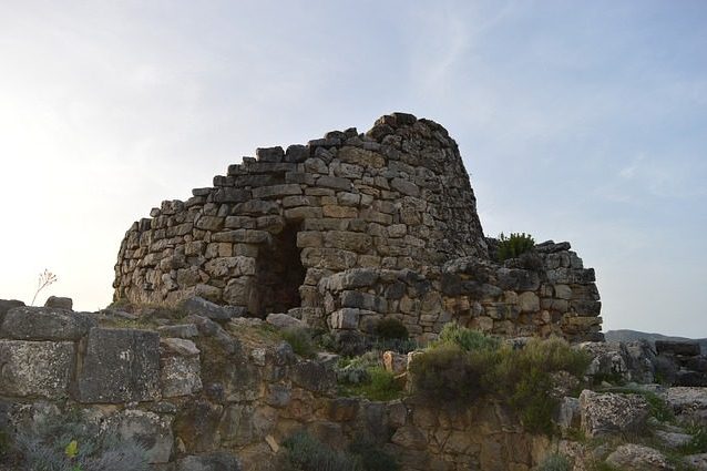 nuraghe-786942_640