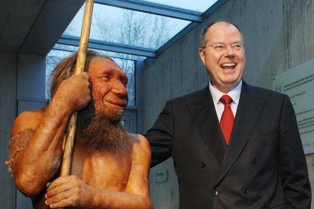Ricostruzione di un uomo di Neanderthal
