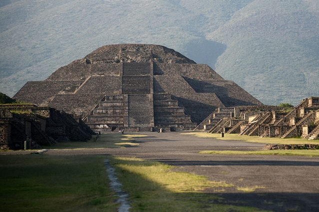 Sotto la Piramide della Luna ci sono tunnel e una stanza segreti: pronta la caccia ai “tesori”