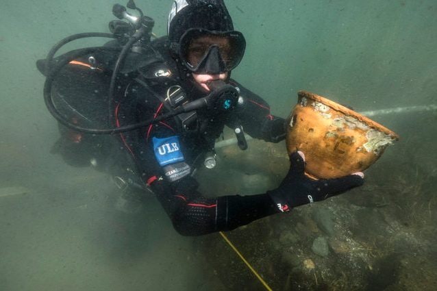 Preziosissimi tesori dell’antica civiltà Tiwanaku emersi dal Lago Titicaca: le immagini