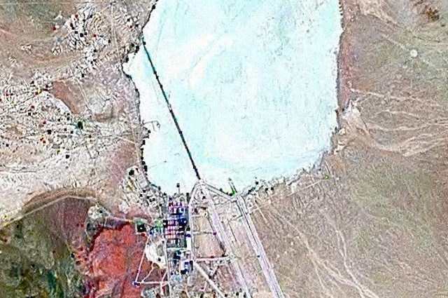 Credit: <a href="https://it.wikipedia.org/wiki/Area_51#/media/File:Wfm_area_51_landsat_geocover_2000.jpghttps://it.wikipedia.org/wiki/Area_51#/media/File:Wfm_area_51_landsat_geocover_2000.jpg" target="_blank" rel="nofollow noopener">Wikipedia</a>