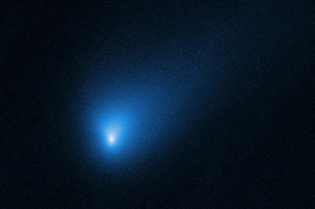 Le prime spettacolari immagini della cometa "aliena" 2I/Borisov catturate dal telescopio Hubble