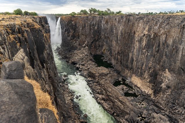 Le Cascate Victoria "prosciugate" dalla siccità estrema