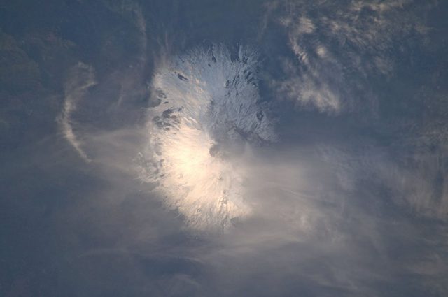 L’Etna imbiancato. Credit: Luca Parmitano/ESA