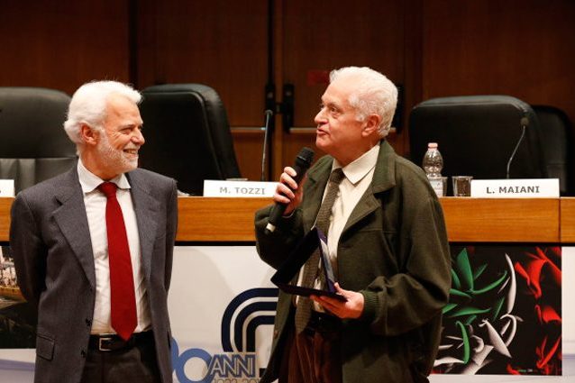 A sinistra Paco Lanciano, a destra il professor Pallottino. Credit: premiodivulgazionescientifica.it