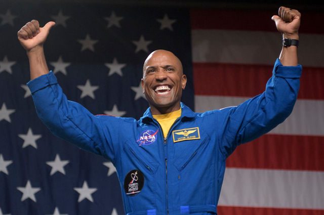 L’astronauta della NASA Victor Glover
