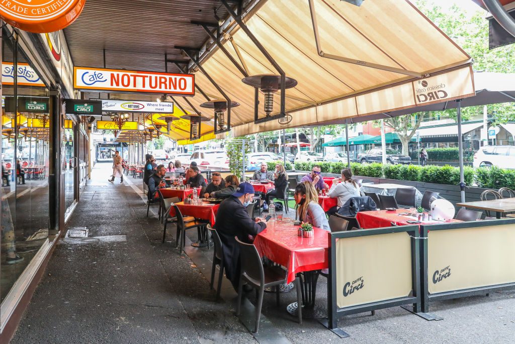 Perché al ristorante e al bar resta il limite di 4 persone per tavolo