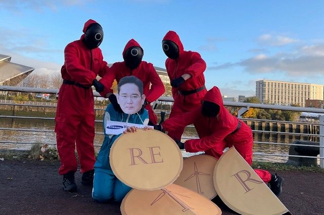 Gli attivisti ambientalisti a Glasgow. Credit: Solution for our Climate/Facebook