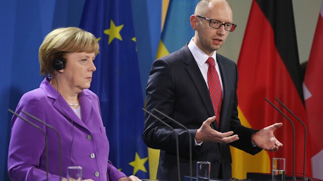 Merkel Yatsenyuk hacker ucraina