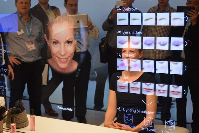Panasonic Specchio virtuale