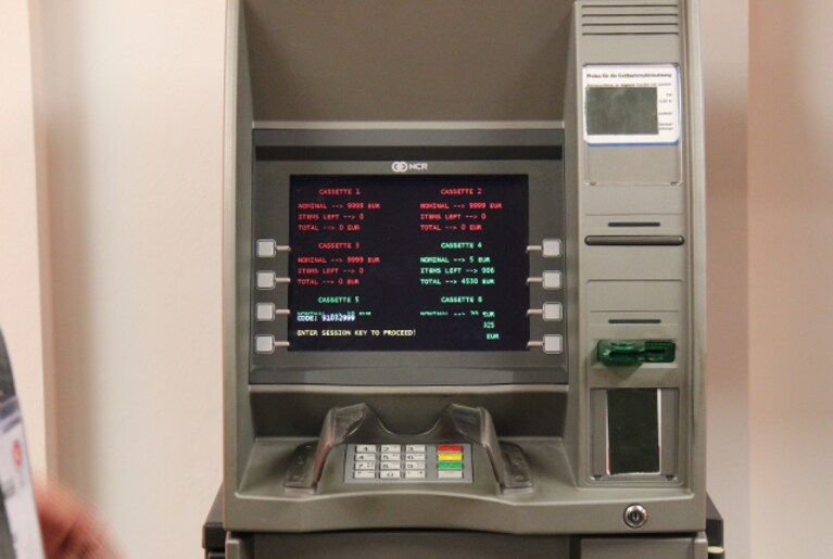 bancomat hacker