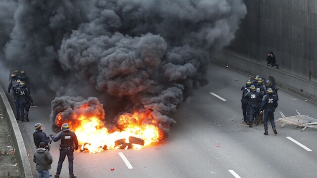 uber taxi proteste parigi