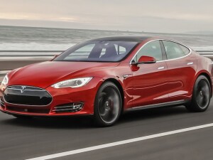 tesla-autopilota-incidente