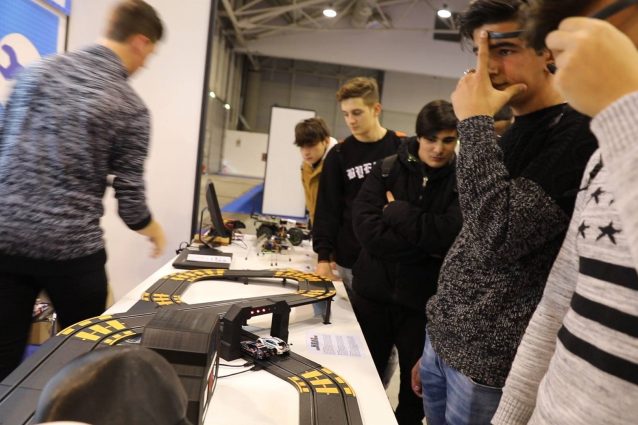 Non la "solita" pista di automobiline.