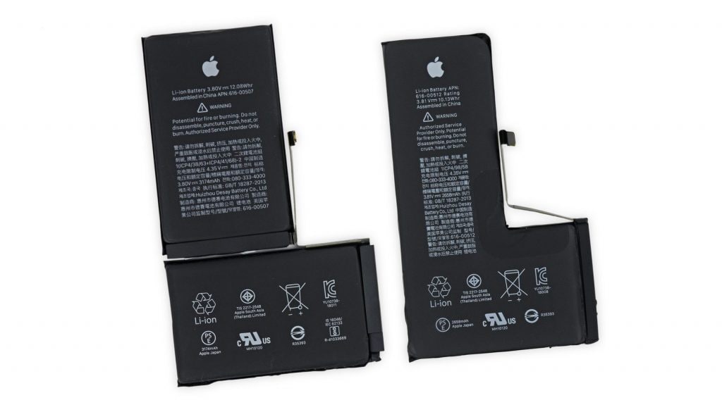 Le batterie a bordo di iPhone XS Max e iPhone XS (Foto: iFixit)