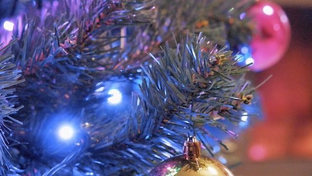 Illuminazione Esterna Per Natale : Recensione twinkly: le luci led per lalbero di natale smart