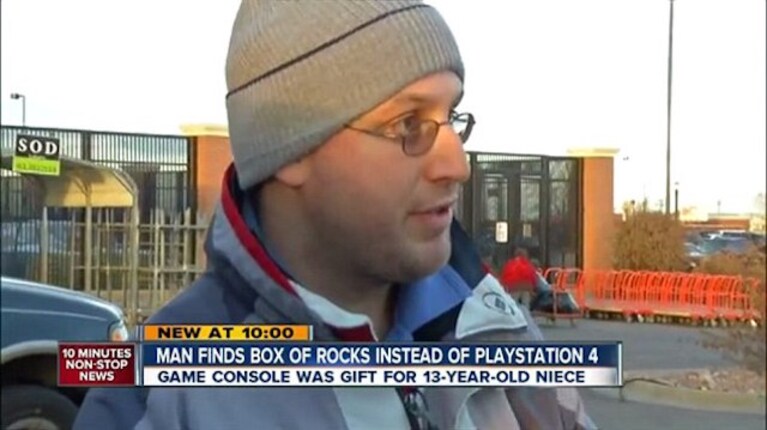 Playstation 4 sassi