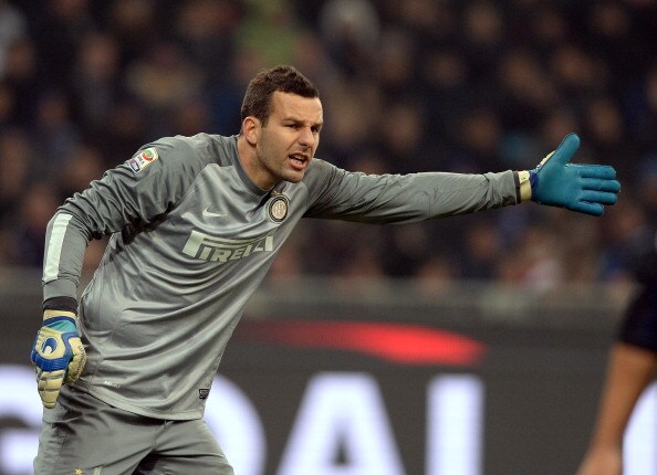 MILAN, ITALY - DECEMBER 22: Samir Handanovic of FC Inter Milan during the Serie A match between FC Internazionale Milano and AC Milan at San Siro Stadium on December 22, 2013 in Milan, Italy. (Photo by Claudio Villa/Getty Images)