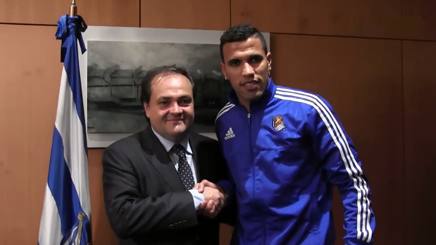 Jonathas, obiettivo del Napoli, ha firmato con la Real Sociedad.