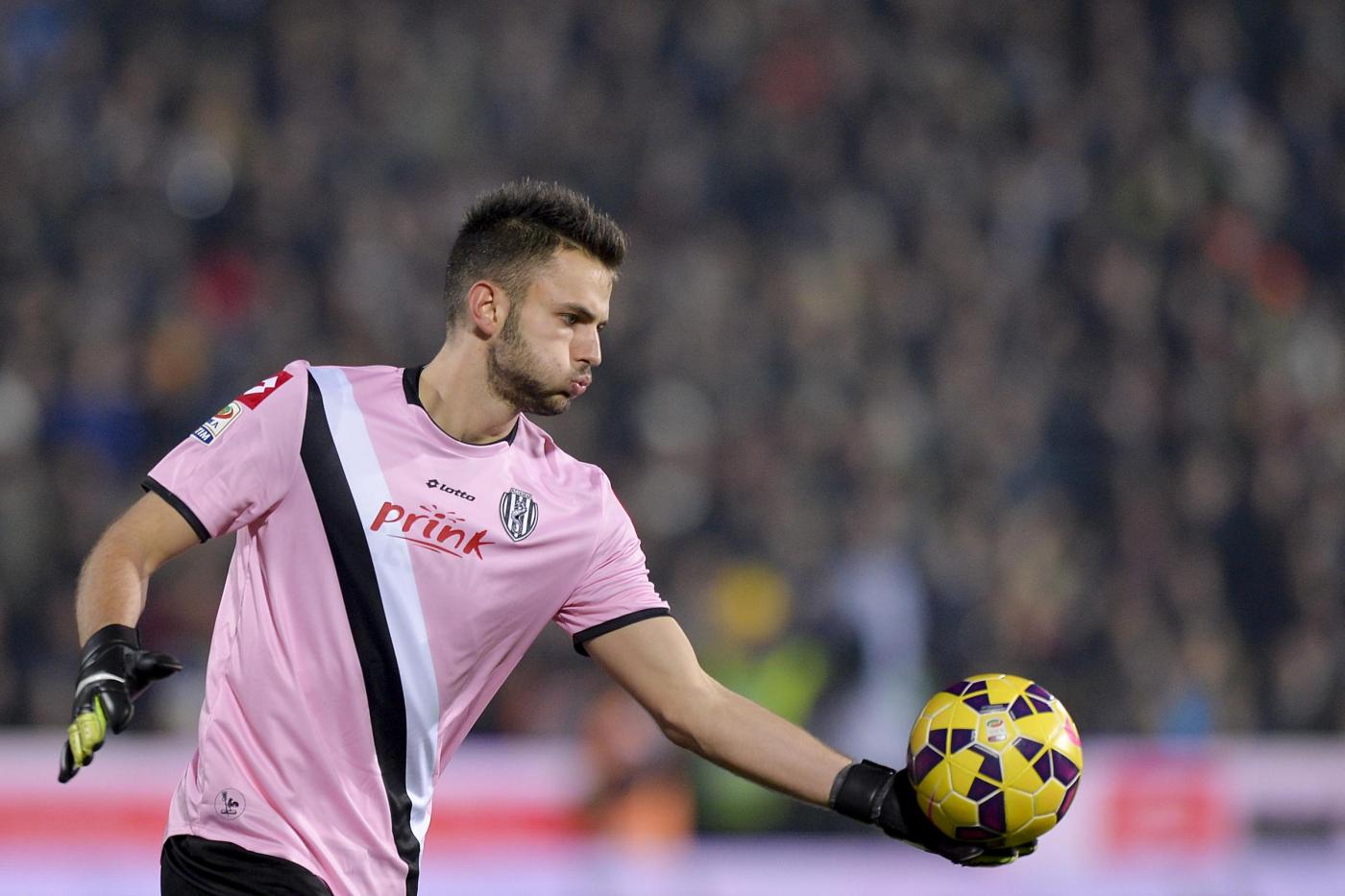 Nicola Leali, il portiere è reduce da una stagione tra i pali del Cesena