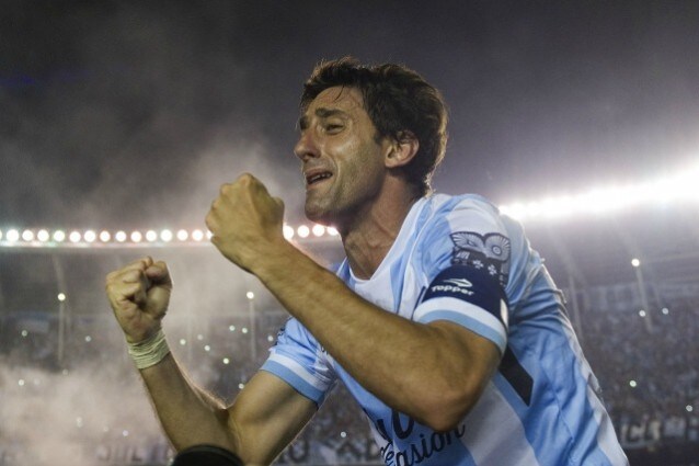 Diego Milito dice addio al calcio giocato con la maglia del Racing