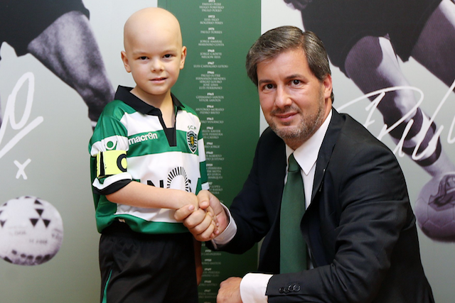 Il presidente dello Sporting con il piccolo Francisco (foto Twitter @FutFemSCP)