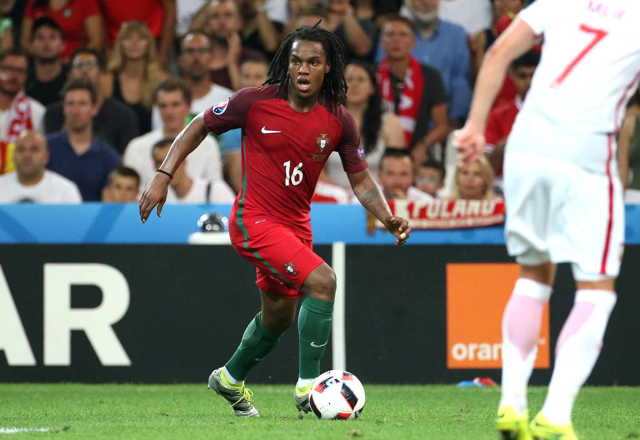 Renato Sanches impegnato a Euro 2016 con la maglia della sua nazionale. (Foto di Jean Catuffe/Getty Images)