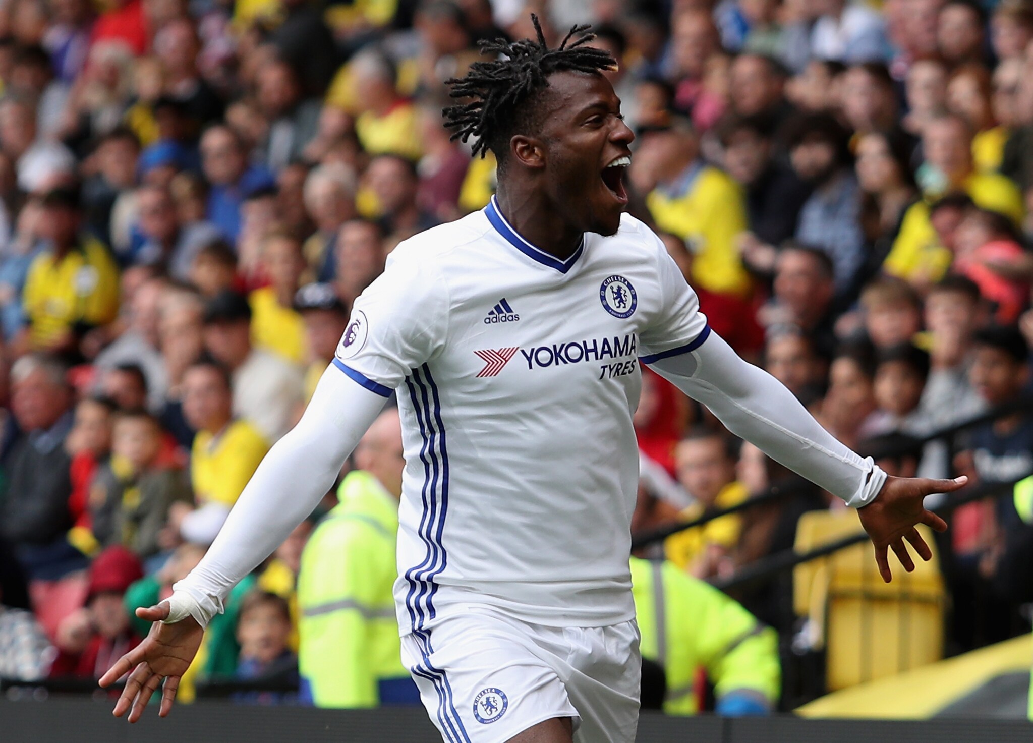 Michy Batshuayi festeggia la rete del pareggio del Chelsea contro il Watford a Vicarage Road. (Foto Christopher Lee/Getty Images)