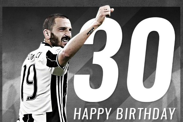 Gli auguri della Juventus per i 30 anni di Bonucci