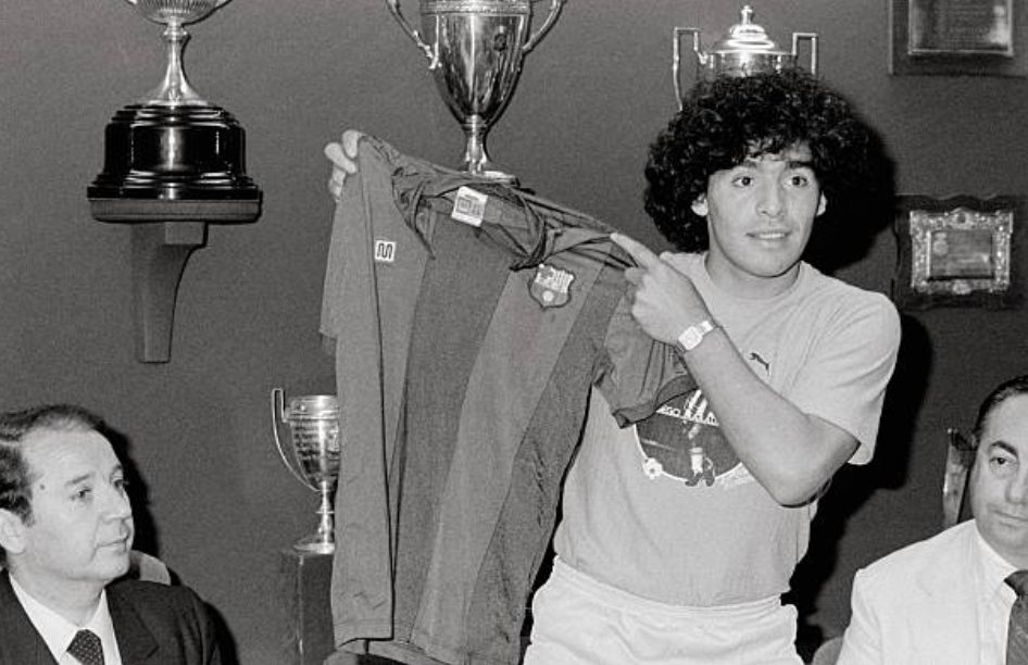 Nuñez il giorno della presentazione di Maradona.