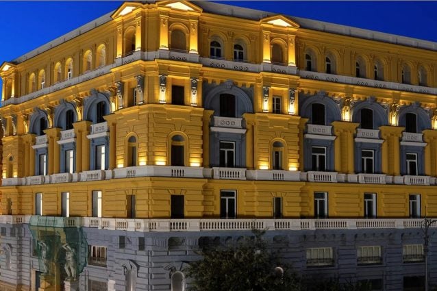 https://www.xn––palazzonan–q4a.it/