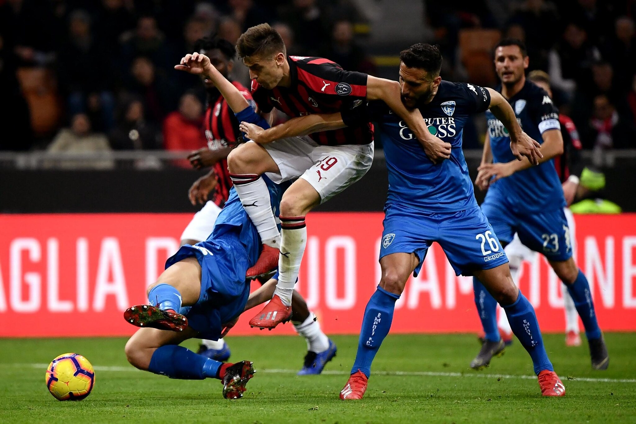 Ac milan vs empoli live. Футболисты. Ac milan vs empoli live. Ac milan wallpaper. Ac milan wallpaper.