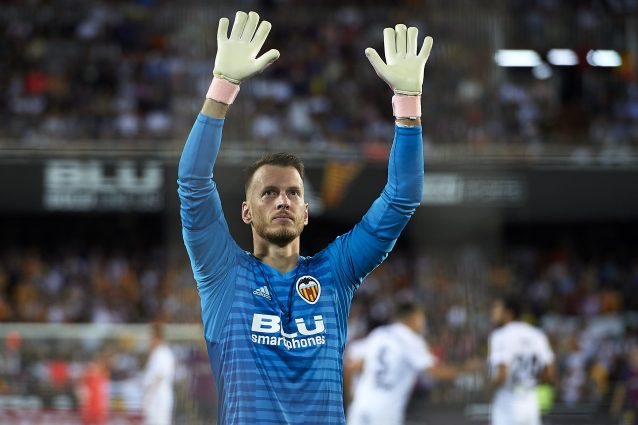 Barcellona, via Cillessen, arriva Neto nello scambio di mercato con il Valencia