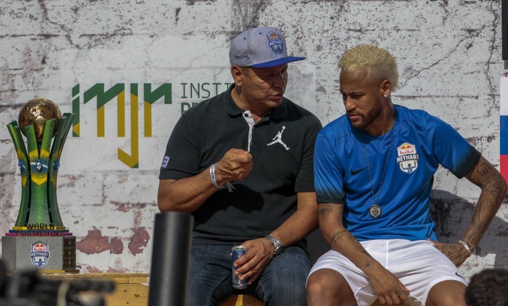 Calciomercato Juventus - Neymar offerto ai bianconeri: il Barcellona resta tagliato fuori Calciomercato Juventus - Neymar offerto ai bianconeri: il Barcellona resta tagliato fuori