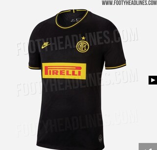 Maglia Termica Bambino Maglia Calcio Dusan Vlahovic Stagione 2022 2023. Maglia Bianco Nera Numero 9. Prima Maglia. Replica Ufficiale Autorizzata. Taglie Da Adulto E Da Bambino. (8 Anni Maglia Dusan Vlahovic Juventus