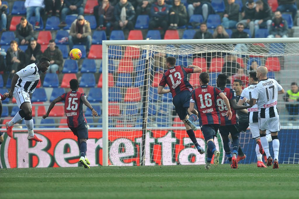 Lo stacco vincente di Okaka nel gol dell’1–0